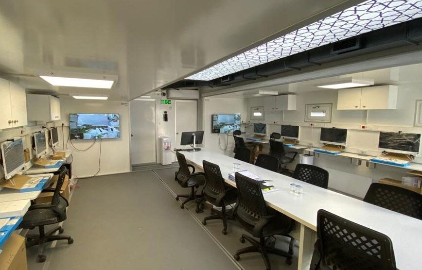 Innovative and Versatile Mobile Offices for Modern Workspaces